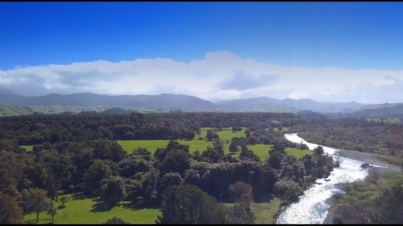 Aerial view of Dunvegan Station and the Ruamāhanga River